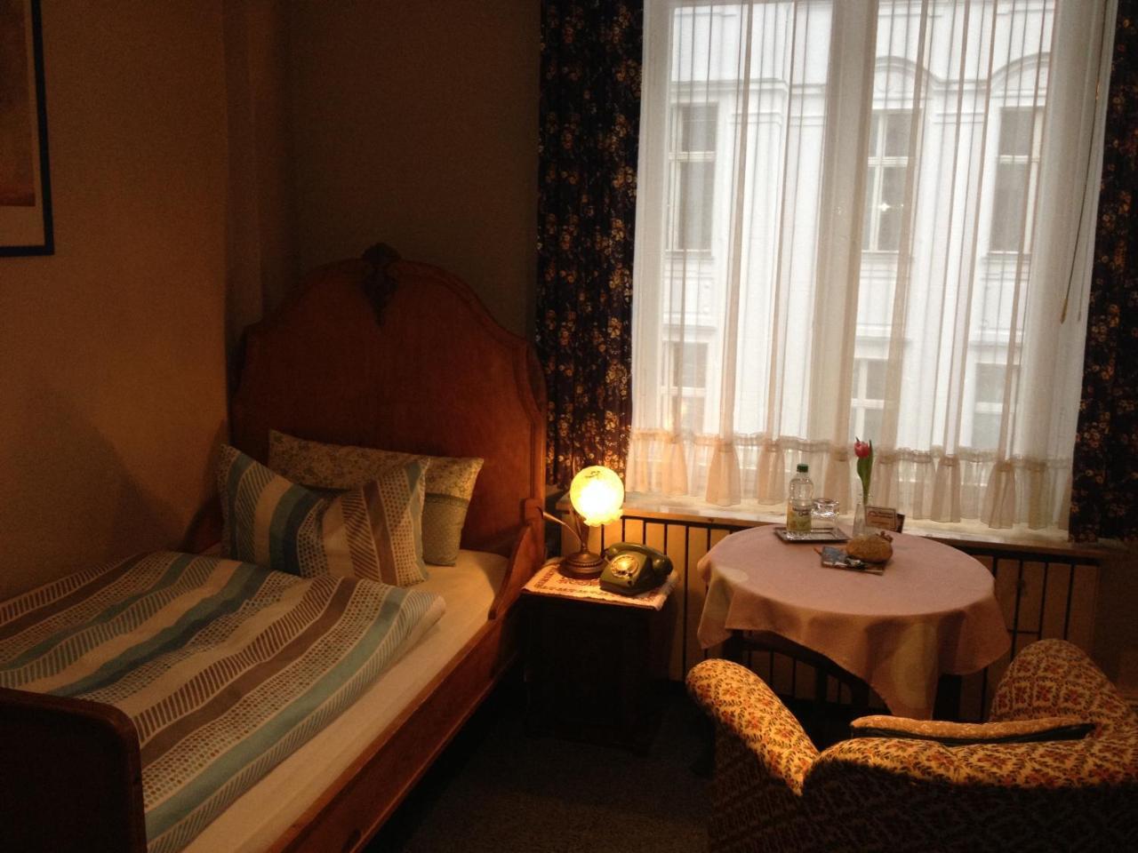 Hotel Pension Columbus Am Kurfurstendamm - Berlin, Berlin